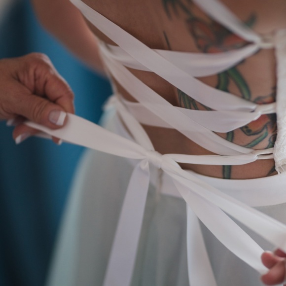 Lillian Wild skirt and top wedding set - Picture 8 of 11